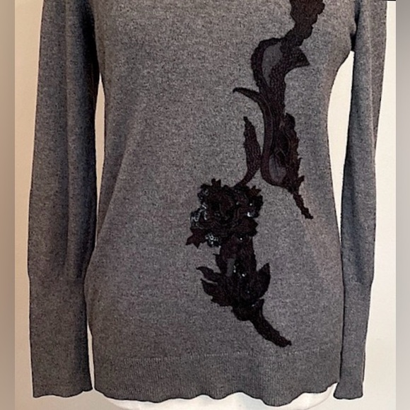 Apt. 9 Grey Black Sequin Lace Appliqué SZ S Cottagecore Romantic Casual Sweater - Picture 3 of 12